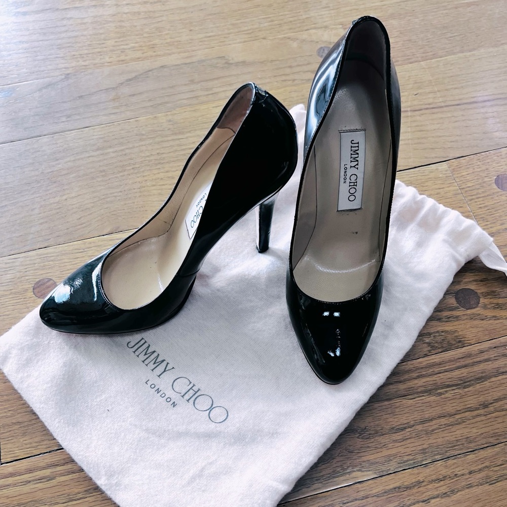 Authentic Jimmy Choo Black Patent Leather Pumps 7.5 (37.5)